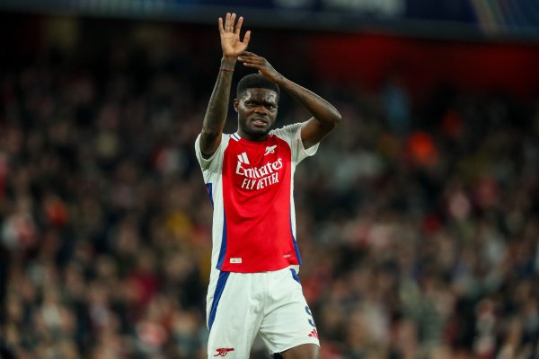 丰益国际 意媒：托马斯自由身离开阿森纳，尤文、巴萨和马竞均有意引进